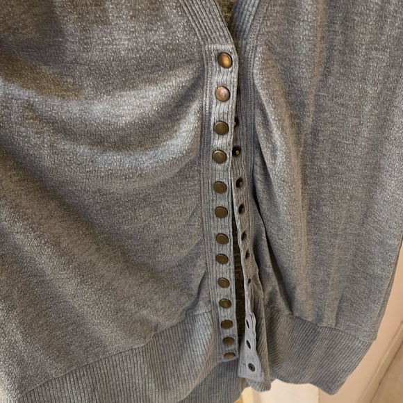 Gray Cardigan - Picture 3 of 3